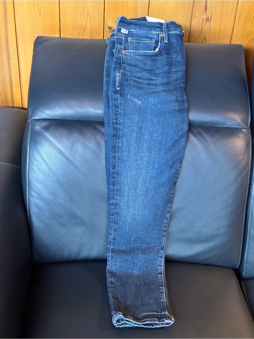 Citizens Of Humanity Ella Mid-Rise Jeans in Indigo